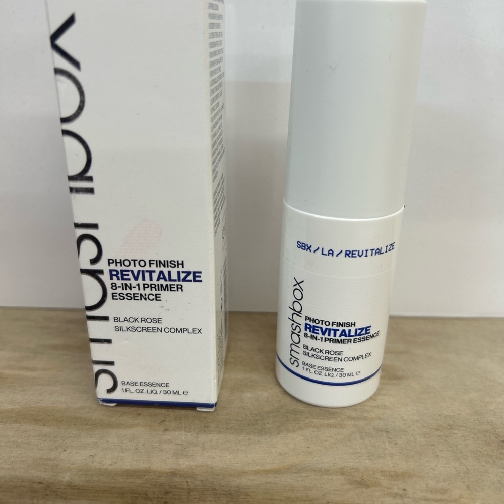 Smashbox Photo Finish Revitalize 8-in-1 Primer Essence -  Black Rose / Base Esse